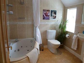 Grove House B And B Solihull Buitenkant foto