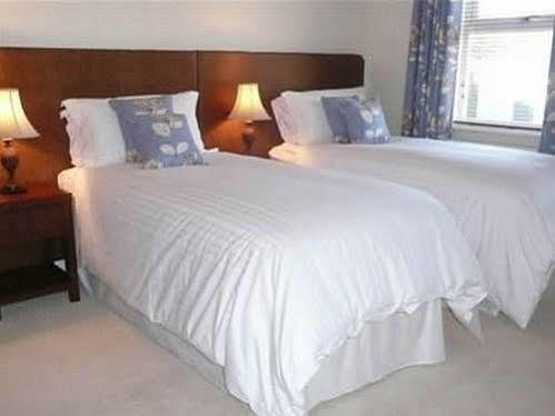 Grove House B And B Solihull Buitenkant foto